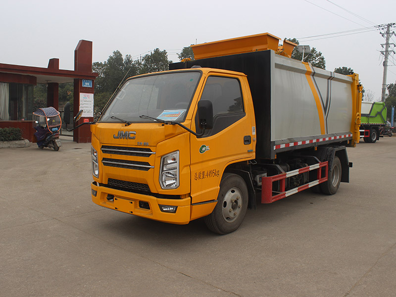 潤(rùn)知星牌SCS5043TCAJX6型餐廚垃圾車(chē)