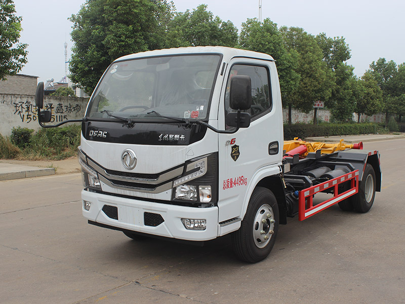 東風(fēng)D6多利卡SCS5040ZXXEQ6車(chē)廂可卸式垃圾車(chē)