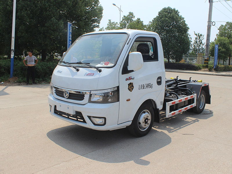 東風(fēng)汽油途逸SCS5030ZXXEQ6車(chē)廂可卸式垃圾車(chē)