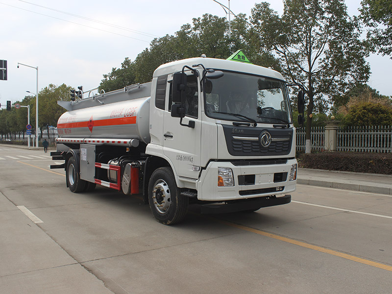 東風(fēng)天錦12.1立方SCS5181GJYDFH6加油車(chē)