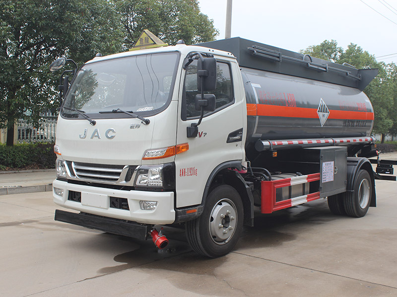 江淮駿鈴6.85立方SCS5120GZWHFC6雜項(xiàng)危險(xiǎn)物品罐式運(yùn)輸車(chē)